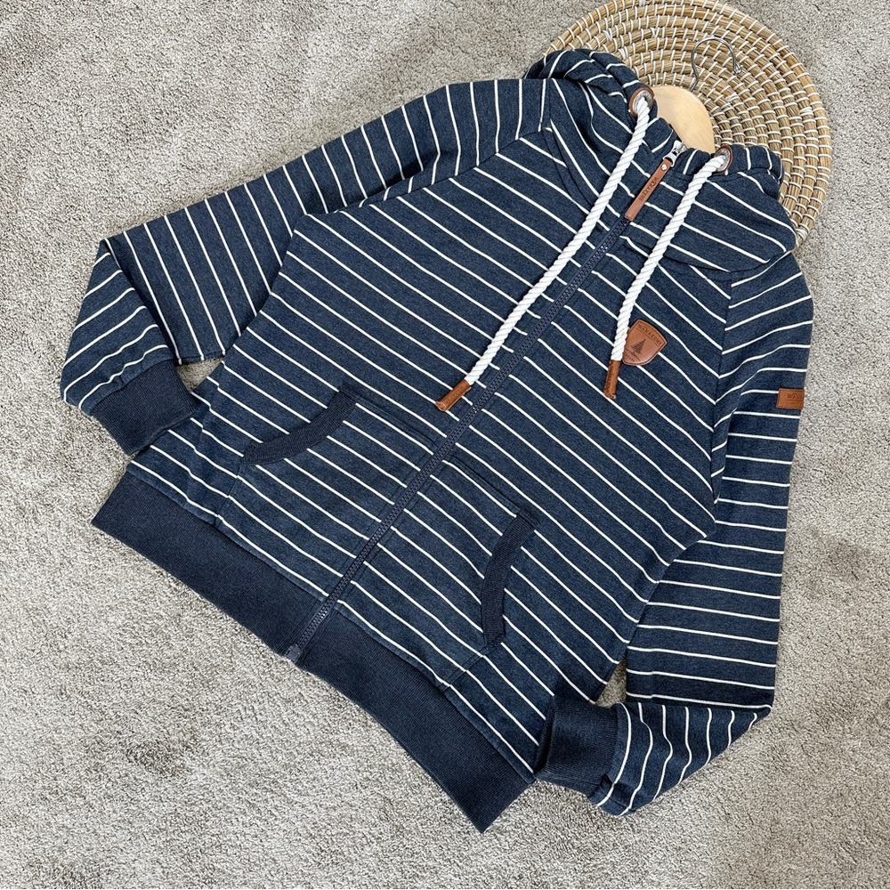 SOLD | Wanakome Women’s Hera Zip Up Sweatshirt Hooded Longsleeve in Navy Stripe - Picture 2 of 16